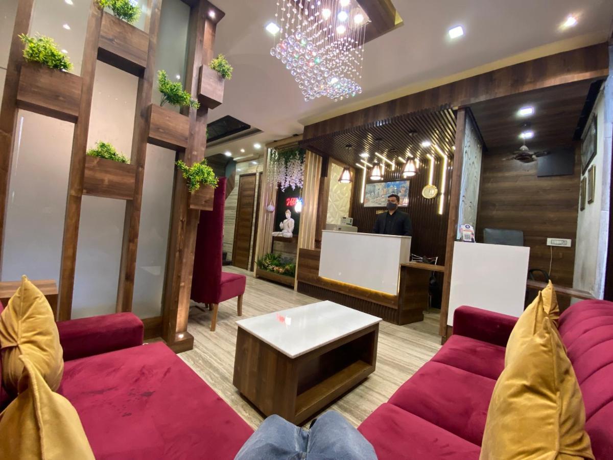 Hotel 56 - 200 Meter From Golden Temple Амритсар Екстериор снимка