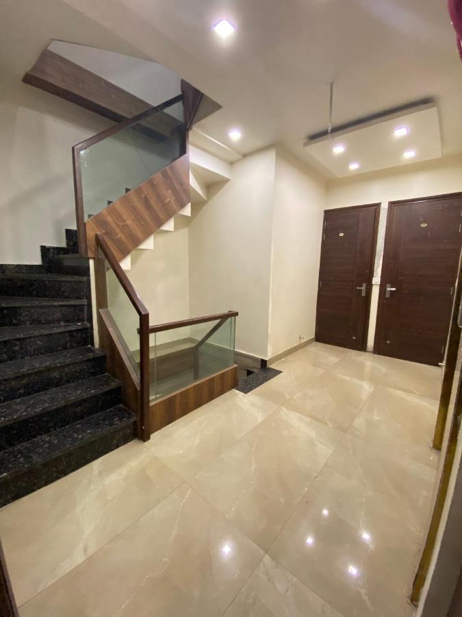 Hotel 56 - 200 Meter From Golden Temple Амритсар Екстериор снимка